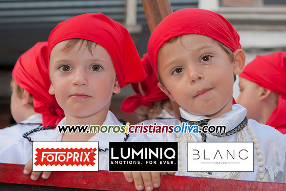 3023 MOROS I CRISTIANS OLIVA 2012