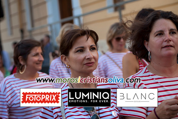 0784 MOROS I CRISTIANS OLIVA 2012