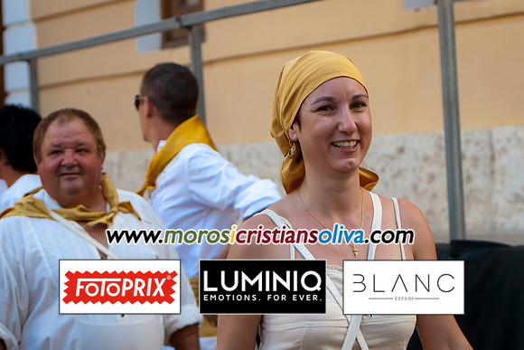 0762 MOROS I CRISTIANS OLIVA 2012