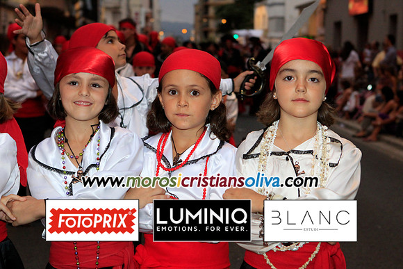 03722 MOROS I CRISTIANS OLIVA 2011