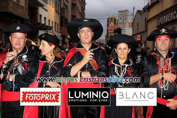 03666 MOROS I CRISTIANS OLIVA 2011