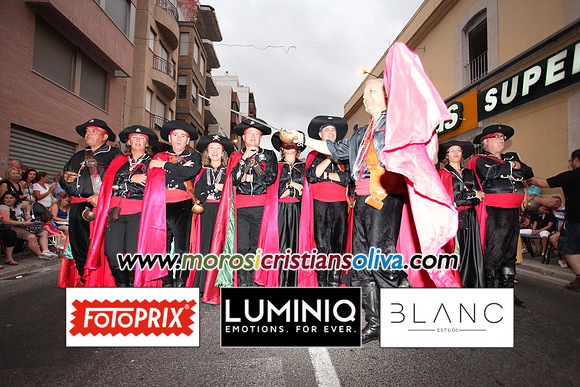 03676 MOROS I CRISTIANS OLIVA 2011