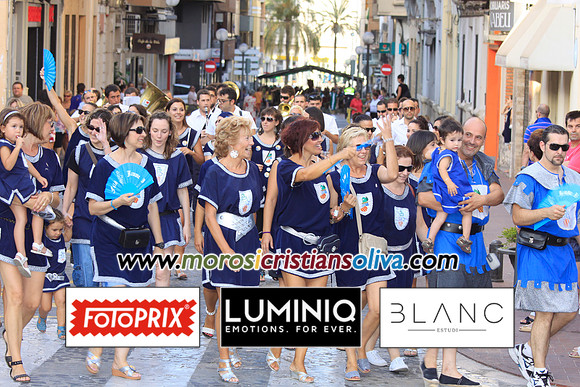 00682 MOROS I CRISTIANS OLIVA 2011