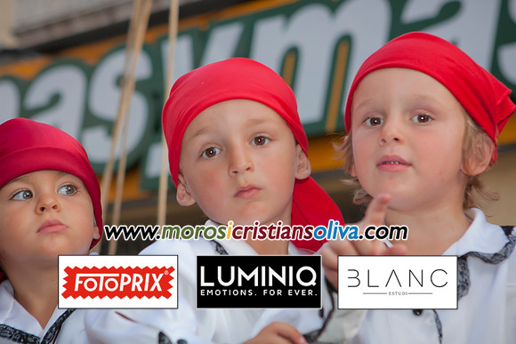3041 MOROS I CRISTIANS OLIVA 2012