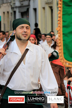 00762 MOROS I CRISTIANS OLIVA 2011