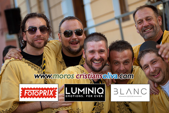 0837 MOROS I CRISTIANS OLIVA 2012