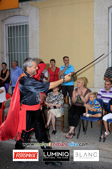03655 MOROS I CRISTIANS OLIVA 2011