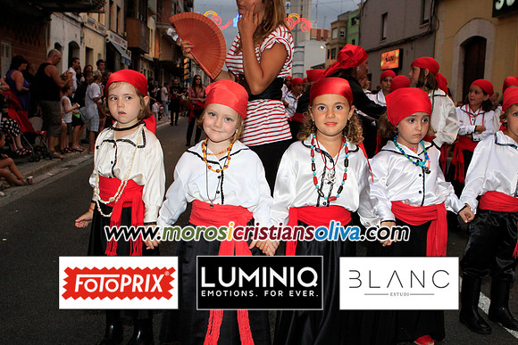 03704 MOROS I CRISTIANS OLIVA 2011