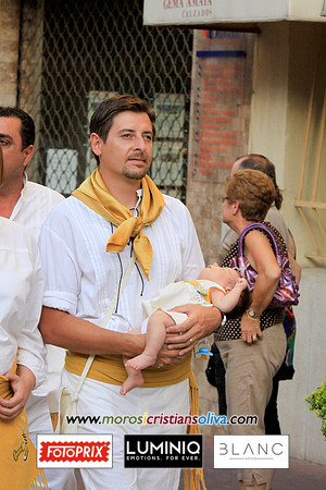 00729 MOROS I CRISTIANS OLIVA 2011