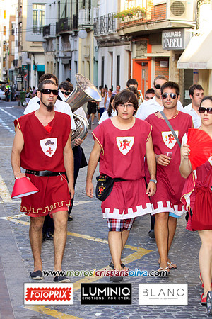 00710 MOROS I CRISTIANS OLIVA 2011