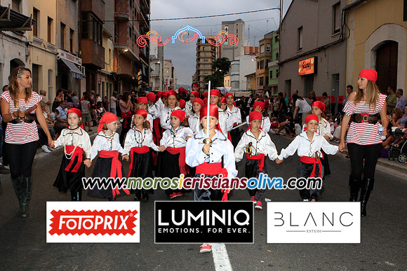 03693 MOROS I CRISTIANS OLIVA 2011