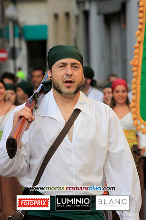 00761 MOROS I CRISTIANS OLIVA 2011
