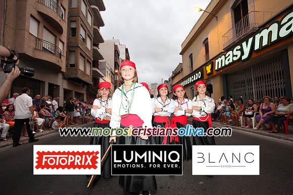 03725 MOROS I CRISTIANS OLIVA 2011