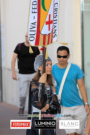 00679 MOROS I CRISTIANS OLIVA 2011