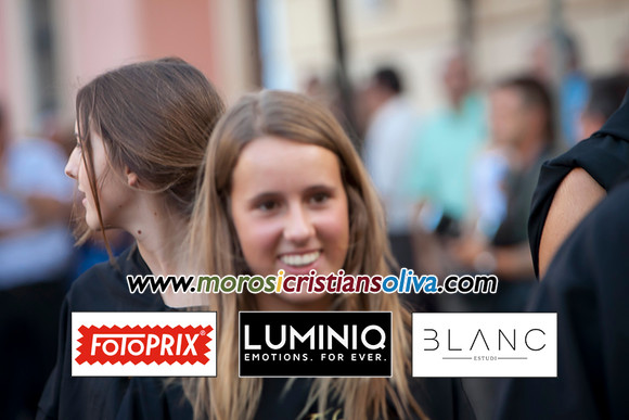 0870 MOROS I CRISTIANS OLIVA 2012
