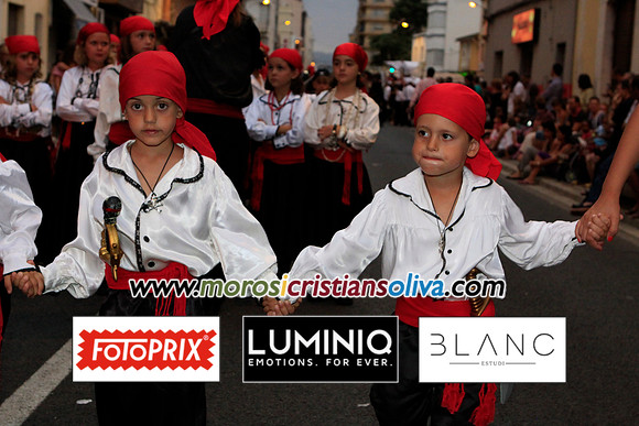 03710 MOROS I CRISTIANS OLIVA 2011