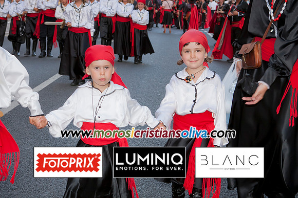 2949 MOROS I CRISTIANS OLIVA 2012