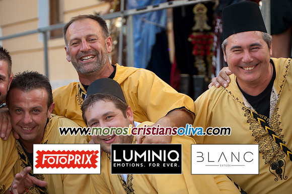 0838 MOROS I CRISTIANS OLIVA 2012
