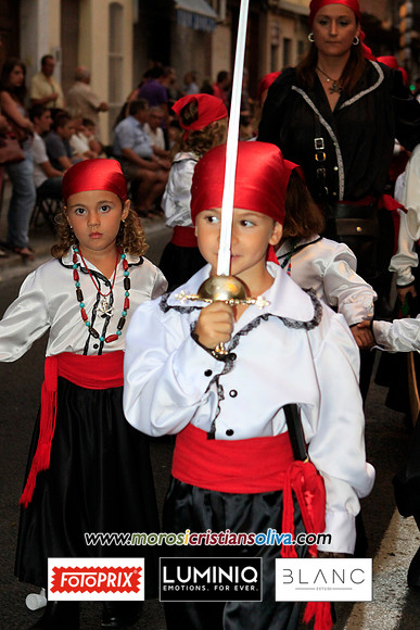 03698 MOROS I CRISTIANS OLIVA 2011