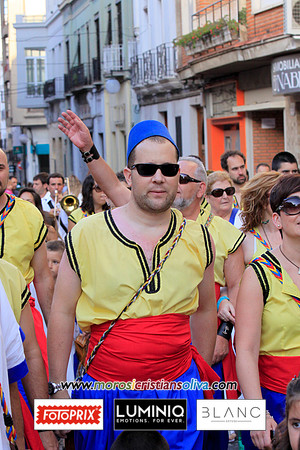 00781 MOROS I CRISTIANS OLIVA 2011