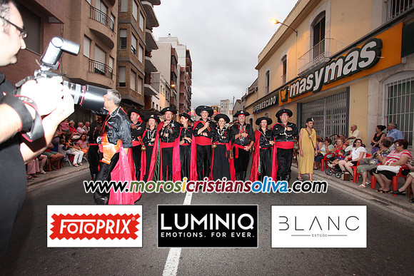 03660 MOROS I CRISTIANS OLIVA 2011