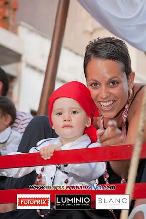 3032 MOROS I CRISTIANS OLIVA 2012