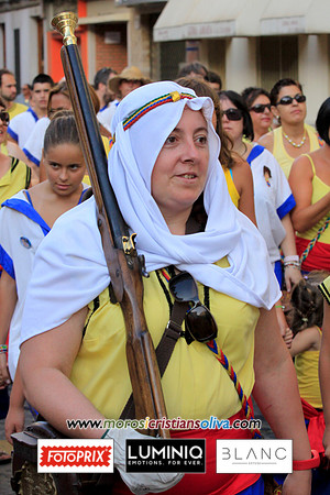 00779 MOROS I CRISTIANS OLIVA 2011