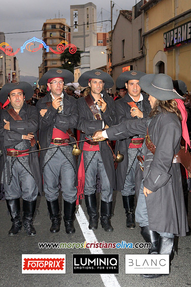 03633 MOROS I CRISTIANS OLIVA 2011