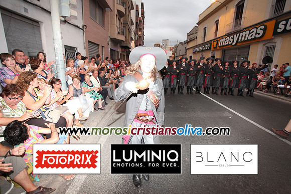 03643 MOROS I CRISTIANS OLIVA 2011