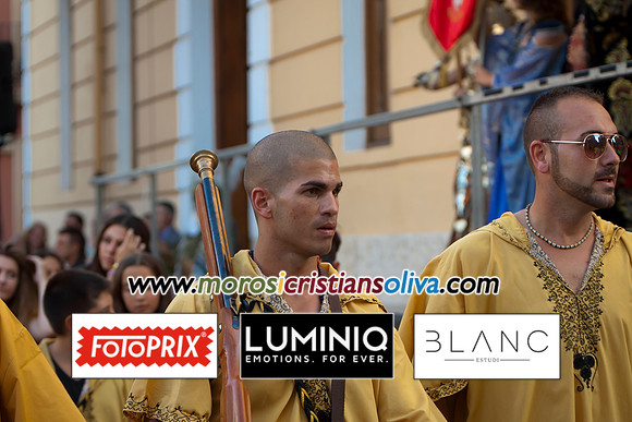0825 MOROS I CRISTIANS OLIVA 2012