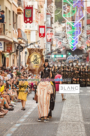 7U0A9184
