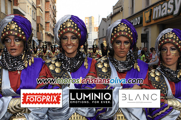 06203 MOROS I CRISTIANS OLIVA 2011