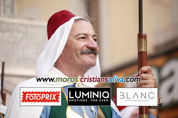 06191 MOROS I CRISTIANS OLIVA 2011