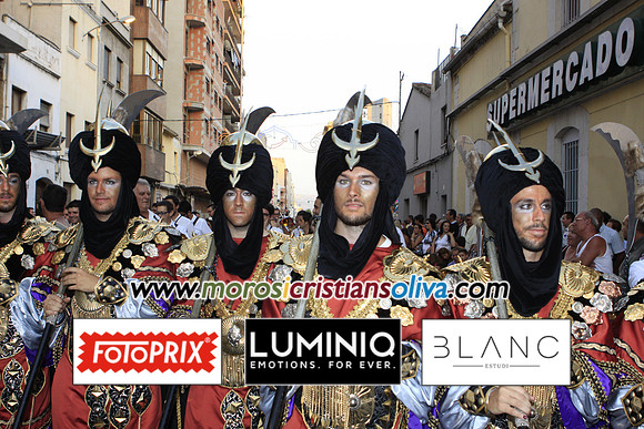 06220 MOROS I CRISTIANS OLIVA 2011