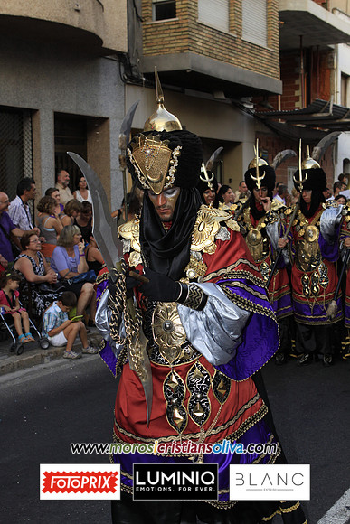 06207 MOROS I CRISTIANS OLIVA 2011