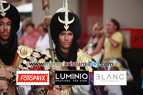 06160 MOROS I CRISTIANS OLIVA 2011