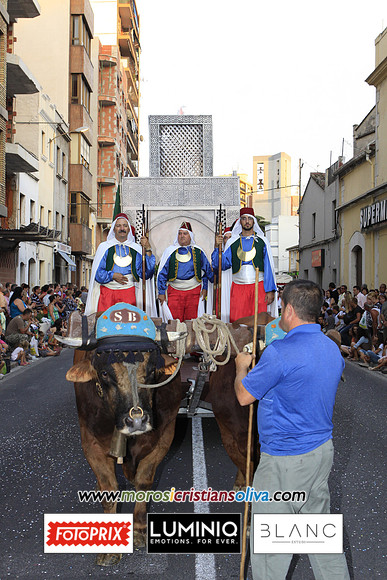 06180 MOROS I CRISTIANS OLIVA 2011