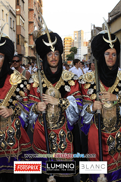 06226 MOROS I CRISTIANS OLIVA 2011