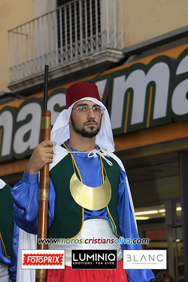 06183 MOROS I CRISTIANS OLIVA 2011