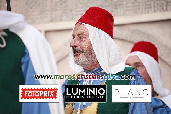 06134 MOROS I CRISTIANS OLIVA 2011