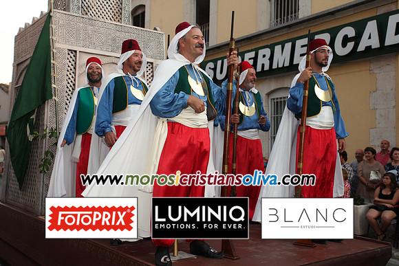 06196 MOROS I CRISTIANS OLIVA 2011