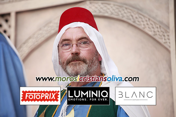 06136 MOROS I CRISTIANS OLIVA 2011