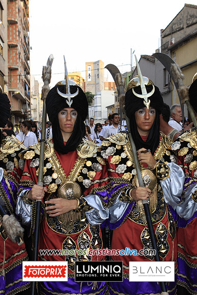 06229 MOROS I CRISTIANS OLIVA 2011