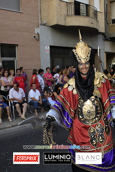 06210 MOROS I CRISTIANS OLIVA 2011