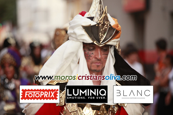 06197 MOROS I CRISTIANS OLIVA 2011