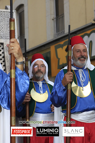 06185 MOROS I CRISTIANS OLIVA 2011