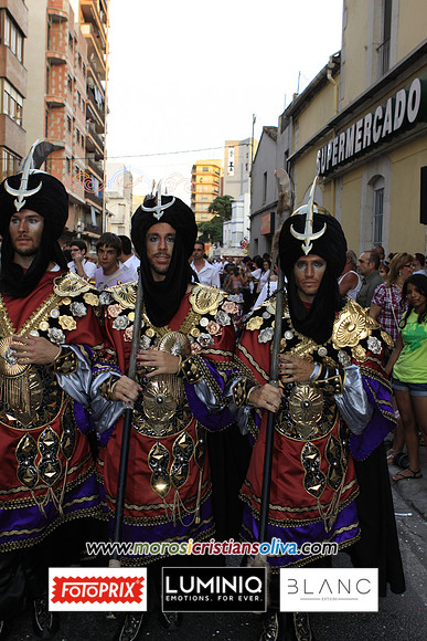 06222 MOROS I CRISTIANS OLIVA 2011