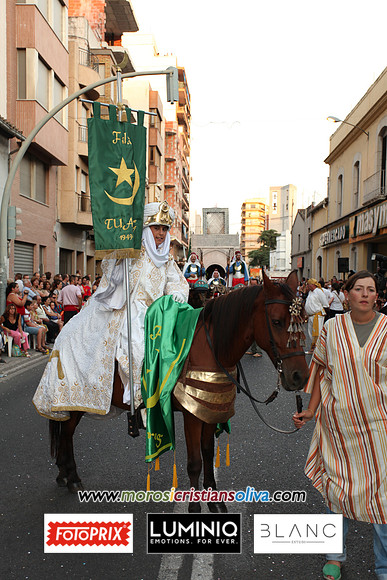 06178 MOROS I CRISTIANS OLIVA 2011