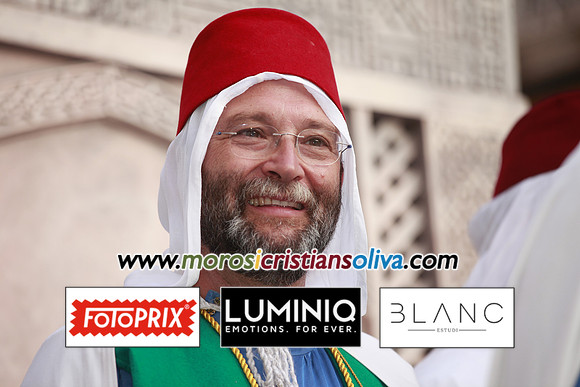 06194 MOROS I CRISTIANS OLIVA 2011