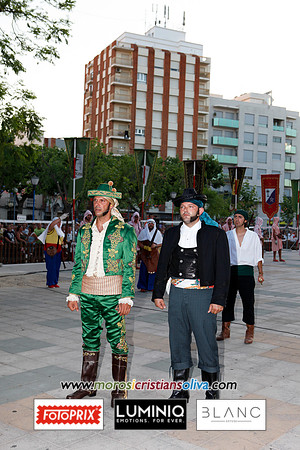 6110moros i cristians oliva 2010